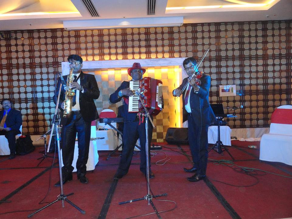 indain trio musicians udaipur