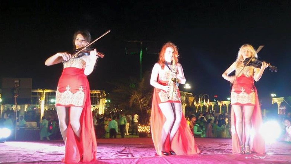 female trio musicians udaipur